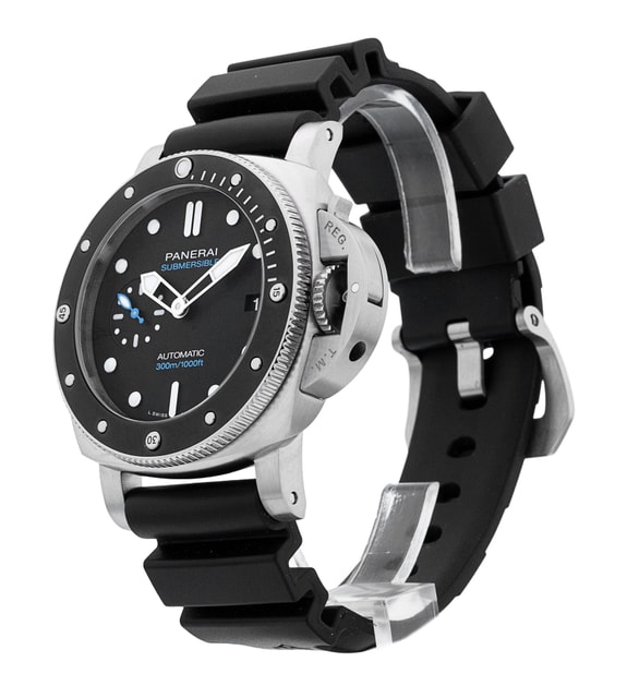 Panerai Submersible PAM02683 Image 2